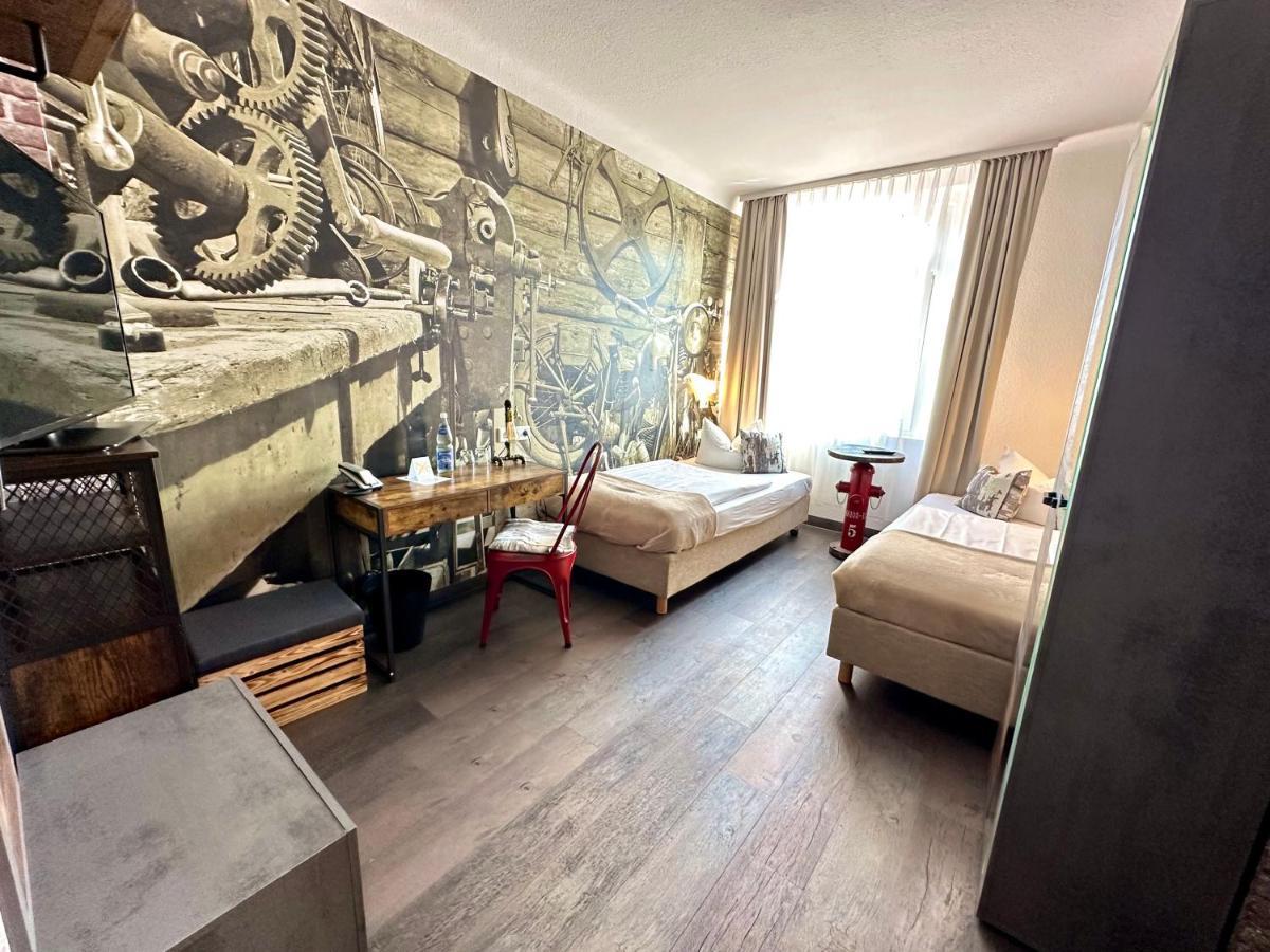 Hotel "Central" Inh Carolin Krause Bitterfeld-Wolfen Dış mekan fotoğraf